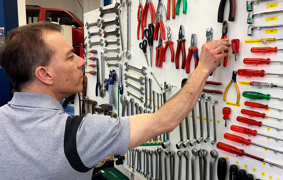 ausstattung garage werkzeug